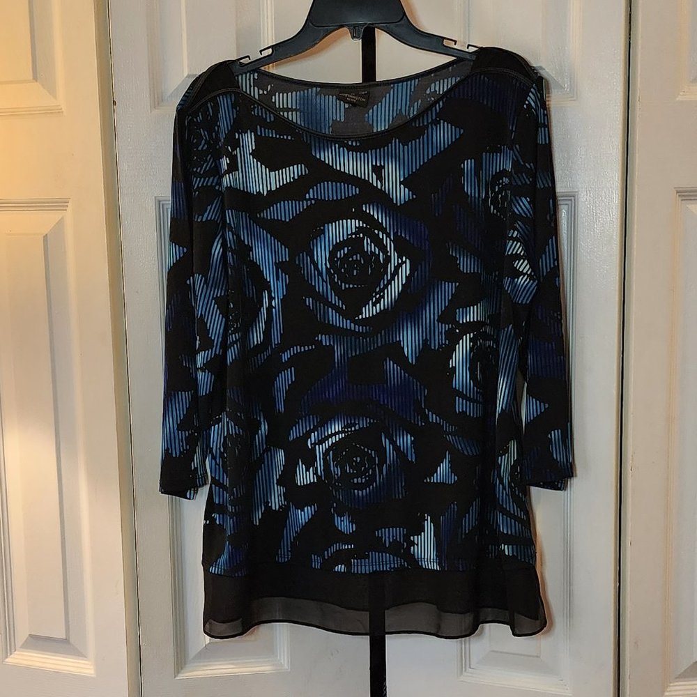 Worthington petit XL floral top blue white black